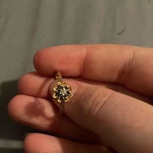 Sapphire flower ring